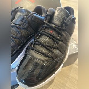 Air Jordan 11 Retro Low (72-10)